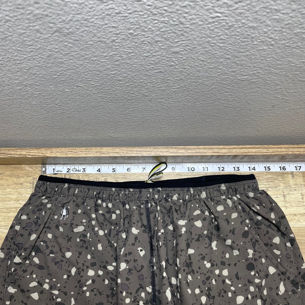 Smartwool Mens Grey Terrazzo Print Active Running Shorts Merino Liner Medium EUC - Picture 8 of 9